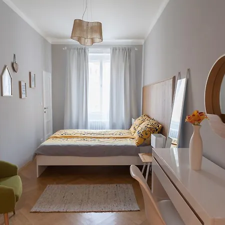 Apartment Sudomerska Prague